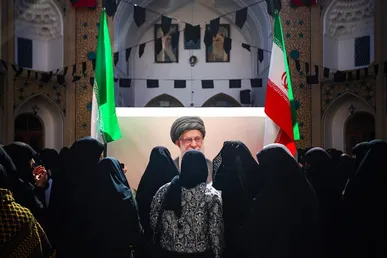 بیانیه ۳۰۰ هنرمند پیشکسوت در محکومیت تجاوز آمریکایی- صهیونی به کشورمان و سوگ امام شهید انقلاب