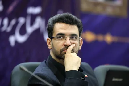 آقای آذر جهرمی؛ عملکرد شما در تحقق استقلال سایبری کشور نه مورد تایید رهبری و نه کارشناسان است