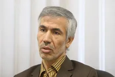 رضا اسماعیلی، شاعر: سطحی‌نگری در ترانه تیتراژ سریال‌ها، ظلم به زبان فارسی است