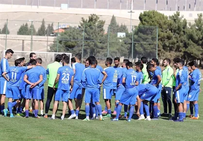 روحیه بالای غفوری و صحبتهای شفر با بازیکنان