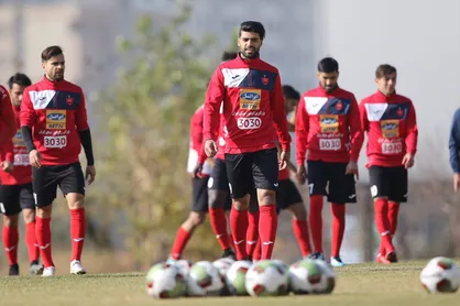 اولین واکنش طارمی به جدایی از پرسپولیس/ نمی&zwnj;توانم در ۲۷ سالگی به اروپا بروم!