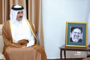شیخ تمیم بن حمد آل ثانی امیر قطر و هیئت همراه، عصر امروز در دیدار با رهبر انقلاب اسلامی، به نمایندگی از دولت و ملت این کشور، ضایعه درگذشت رئیس جمهور و وزیر امور خارجه و همراهان ایشان را به حضرت آیت‌الله خامنه‌ای و ملت ایران تسلیت گفت.
