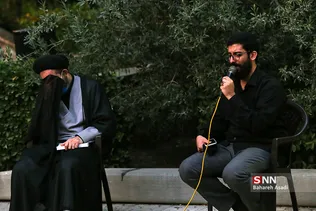 روضه خانگی در منزل دو شهید سانحه هواپیمای اوکراینی