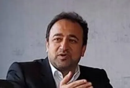 با شعار مقابله با بساط سودجویان در صنعت موادموثره دارو به دنبال ایجاد بحران و کارشکنی در این حوزه هستند