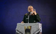 سرلشکر سلامی: مردم دارایی ما برای مقابله با دشمنان هستند / شیوه مقابله با دشمن در تمامی عرصه‌ها را می‌دانیم