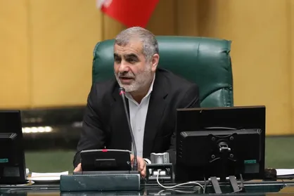 نیکزاد: مجلس یکشنبه نامه نمایندگان درباره ساخت بمب هسته&zwnj;ای را بررسی می&zwnj;کند + فیلم