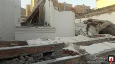 مرگ کارگر جوان زیر قطعات بتن منزل ویلایی +عکس