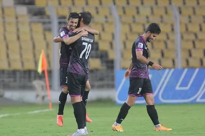 اولین گل پهلوان برای پرسپولیس