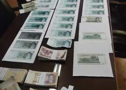 باند جعل اسکناس به دام افتاد/ ۳۰۰ میلیارد اسکناس جعلی در راه بازار بود