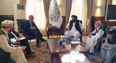 طالبان از بازگشت همه مهاجرین افغان استقبال می‌کند