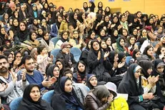 تأثیر واقعی دین را در زندگی دانشجویان باید به‌صورت کاربردی‌تر نشان دهیم