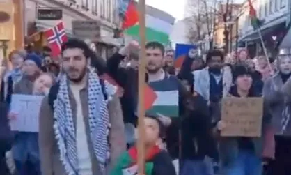 راهپیمایی دانشجویان طرفدار فلسطین در لیلهامر نروژ