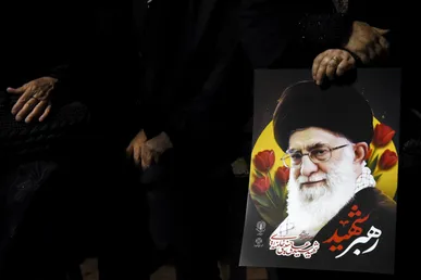 پژوهشگر هندی: ایرانیان با امکانات محدود در برابر قدرت‌های بزرگ ایستادند