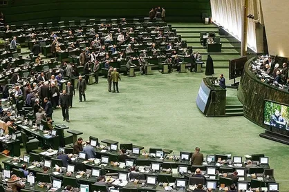 جزییات جلسه غیرعلنی مجلس در مورد بودجه / اصرار نمایندگان به هیات رئیسه برای اعلام وصول لایحه دولت