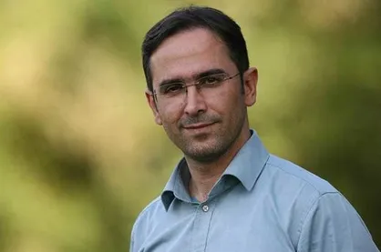 خطیر: آقای فتح&zwnj;الله&zwnj;زاده، بگذارید استقلال نفس بکشد! / دنبال لگد زدن به جنازه تیم نیستیم