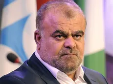 به مدت ۷ سال در خدمت شهید سلیمانی بودم / شدید‌ترین تحریم‌ها در سال ۹۰ علیه ایران اعمال شد/ ایران ظرف ۲ سال به صادرکننده بنزین تبدیل شد / مهم‌تر از تحریم‌ها ساختار تحریمی Uturn یا گردش مالی دلار است