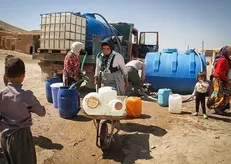 آبفای گچساران نسبت به حل مشکل آب شرب دژ‌سلیمان اقدام کند