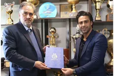بازگشت مجیدی با خوشحالی معروف دربی+ عکس