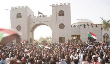 سیلی محکم انقلابیون سوان به امارات