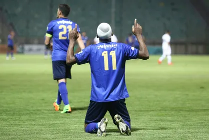 مهاجم استقلال امروز برابر فجرسپاسی موفق شد سومین گل فصل خود را بزند.