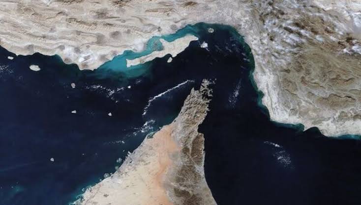 ترامپ و جمهوری خواهان توهم پیروزی در تنگه هرمز را می فروشند