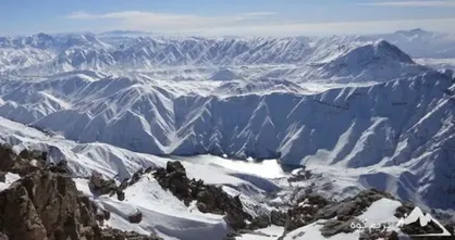 ریزش بهمن در اشترانکوه، مسیر قله سنبران ناایمن شد