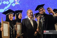 ۳ دانشجوی نمونه کشوری دانشگاه علوم پزشکی یزد مورد تقدیر قرار گرفتند