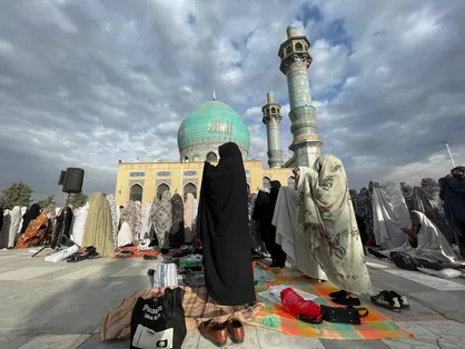 اقامه نماز عید فطر هم زمان با سراسر کشور با حضور پرشور مردم البرز