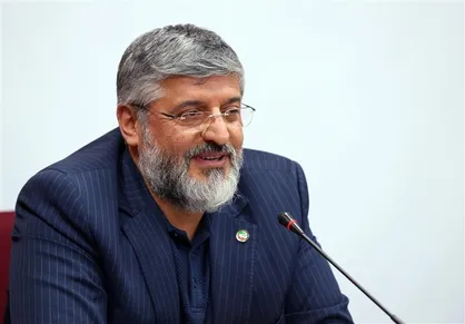 پولادگر: تیم ملی در آرامش است / تیم ملی بدون دغدغه راهی جام جهانی می&zwnj;شود