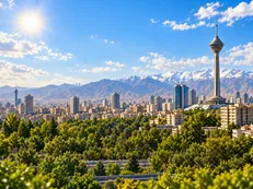 پیش‌بینی آب و هوا تهران تا آخر هفته / بارش باران ادامه دارد؟