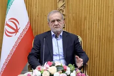 پزشکیان: پیوند عمیق اعتقادی بین ما و برادران پاکستانی وجود دارد / ارتباطات تجاری با پاکستان را تا ۱۰ میلیارد دلار ارتقا خواهیم داد +فیلم