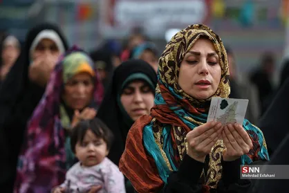 نماز عید فطر به امامت رهبر انقلاب اسلامی در مصلای تهران