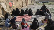 جهاد حسینی مداحان به مناطق محروم رسید / مداحانی که تهدید کرونا را به فرصت تبدیل کردند