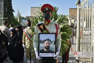 تشییع پیکر مطهر شهید «رضا زارع‌ مویدی» شهید مدافع امنیت در شیراز