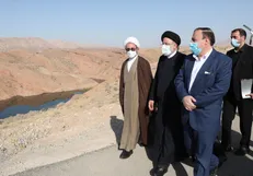 بازدید رئیس جمهور از روند تکمیل سد «کنجانچم» در ایلام/ رئیسی: طی ۶ الی ۷ ماه آینده این طرح اجرایی و ثمره آن توسط مردم حاصل خواهد شد