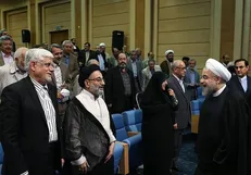 از مردم بپرسید؛ به شما می‌گویند که «روحانی متشکریم» یعنی چه!
