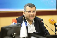ابلاغ رسمی در مورد فعالیت در پیام‌رسان‌ها از دولت نداشته‌ایم/ اعزام همراه بیمار به خارج از بیمارستان برای تهیه دارو تخلف است