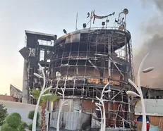 آتش‌سوزی فروشگاه بزرگ میلاد در شاهین‌شهر مهار شد