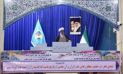 حل مشکلات کشور در گرو اعتماد به جوانان است