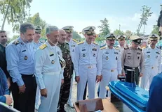 دریادار سیاری: هوشمندسازی تجهیزات دفاعی را سالیان قبل شروع کرده‌ایم