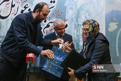 تجلیل از عوامل سریال &laquo;حوالی پاییز&raquo;