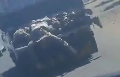 انتقال اجساد نظامیان کشته شده دولت جدید سوریه توسط قوای دروزی در سویدا
