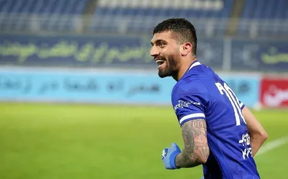 جلسه مدافع مغضوب مجیدی با مدیران استقلال