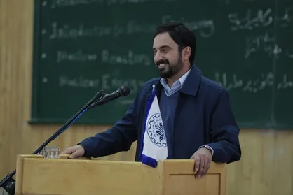 صبح آخرین روز، تکه&zwnj;های پازلی که منسجم نشد