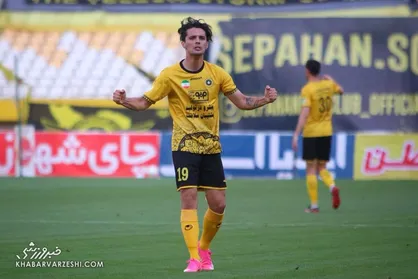 قلی&zwnj;زاده به ایران بیاید به پرسپولیس می&zwnj;رود/ گل زدن به پرسپولیس را بیشتر از همه تیم&zwnj;ها دوست دارم/ به پرسپولیس گل بزنی کل فصل راحتی!