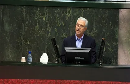 وزیر علوم: باید از شرکت&zwnj;های دانش&zwnj;بنیان در خطرات بازار تجاری حمایت کنیم