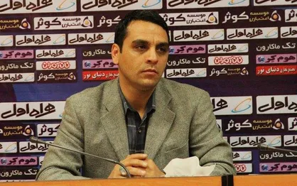 فتاحی: چه کسی گفته استقلال باید در تختی بازی کند؟