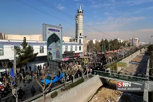 تشییع پیکر دو شهید گمنام در دانشگاه تهران جنوب