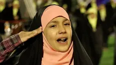 اجرای نسخه لبنانی «سلام فرمانده» در استادیوم شهر «صور» لبنان + فیلم
