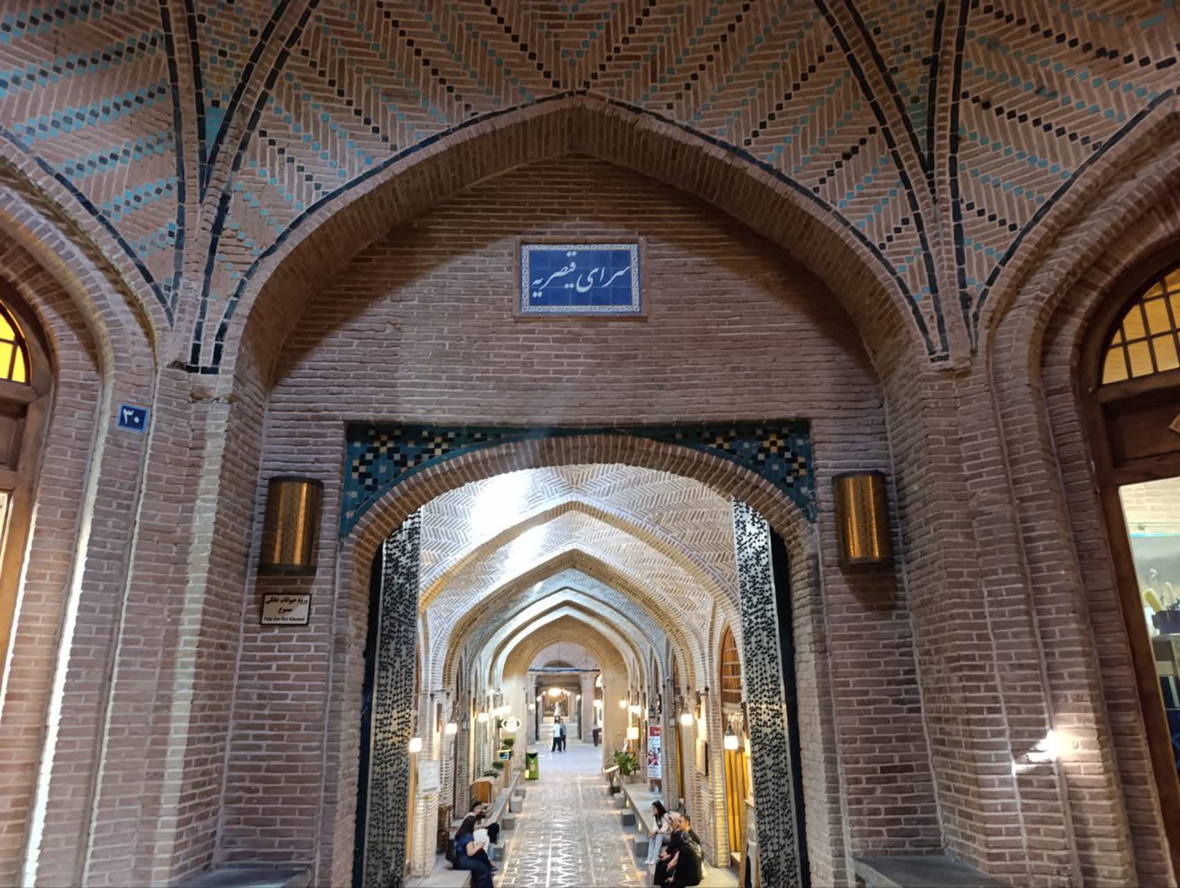 حالوهوای وخیم ناشران قزوین؛ از تیراژهای زیر ۱۰۰ نسخه تا کتابهای بی مخاطب حالوهوای وخیم ناشران قزوین؛ از تیراژهای زیر ۱۰۰ نسخه تا کتابهای بی مخاطب